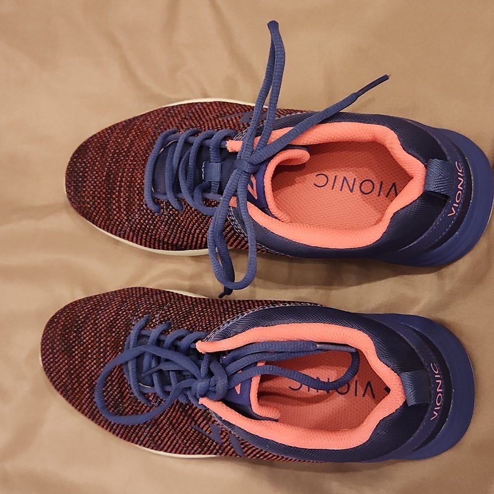 Vionic shoes